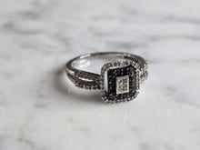 Load image into Gallery viewer, Womens Vintage Estate 14K White Gold Black Diamond Ring, 3.3g E6978