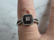 Load image into Gallery viewer, Womens Vintage Estate 14K White Gold Black Diamond Ring, 3.3g E6978