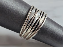 Load image into Gallery viewer, Womens Vintage Estate Sterling Silver Modernist Ring 2.6g E6980