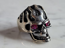 Load image into Gallery viewer, Mens Sterling Silver Ruby Eyed Skull Goth Ring 13.8g E6981
