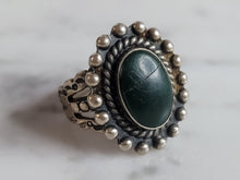Load image into Gallery viewer, Womens Vintage Sterling Silver Southwestern Ring 6.5g E6990