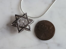 Load image into Gallery viewer, Vintage Estate Sterling Silver Jewish Judaica Star of David Pendant Necklace 8.5g E7000