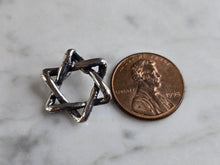 Load image into Gallery viewer, Vintage Estate Sterling Silver Star of David Modernist Pendant 2.6g E7004