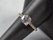 Load image into Gallery viewer, Womens Vintage Estate Sterling Silver CZ Ring 3.0g 7006