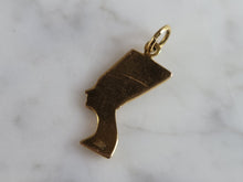 Load image into Gallery viewer, Womens Vintage Estate 10K Gold Queen Nefertiti Pendant 1.9g E7015