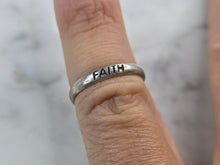Load image into Gallery viewer, Womens Vintage Estate Sterling Silver Faith Ring 1.2g E7020