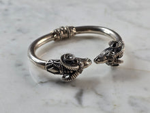 Load image into Gallery viewer, Womens Vintage Estate Sterling Silver Rams Head Hinged Cuff Bracelet 48.8g E702