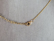 Load image into Gallery viewer, Womens Vintage Estate Sterling Silver Gold Tone Heart Pendant Necklace 3.2g E7031