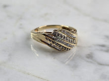 Load image into Gallery viewer, Womens Vintage Estate 10K Yellow Gold Modernist Diamond Ring 4.0g E7034