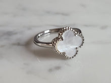 Load image into Gallery viewer, Womens Sterling Silver 4 Leaf Clover Ring 1.9g E7035
