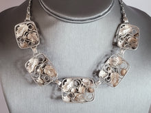 Load image into Gallery viewer, Womens Vintage Estate Sterling Silver Floral Filigree Bib Necklace 30.5g E7041