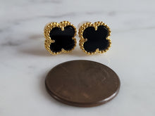 Load image into Gallery viewer, Womens Sterling Silver 4 Leaf Clover Earrings 1.8g E7043