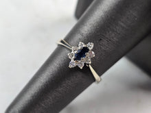 Load image into Gallery viewer, Womens Vintage Estate 14K White Gold Sapphire Diamond Ring 2.4g #E7046