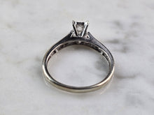 Load image into Gallery viewer, Women&#39;s Vintage Estate 10K White Gold Diamond Ring, 1.7g E7059