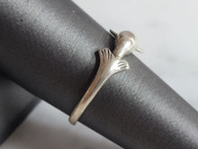 Load image into Gallery viewer, Womens Vintage Estate Sterling Silver Dolphins Ring 2.7g E7063