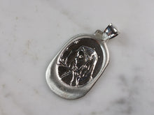 Load image into Gallery viewer, Womens Sterling Silver Virgin Mary Pendant Necklace 6.0g E7091