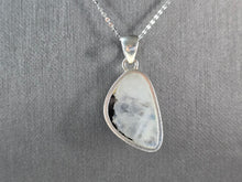 Load image into Gallery viewer, Womens Estate Sterling Silver Rainbow Moonstone Pendant Necklace 8.8g E7113