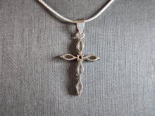 Load image into Gallery viewer, Womens Vintage Estate Sterling Silver Religious Cross Necklace 6.7g E7119