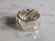 Load image into Gallery viewer, Womens Vintage Estate Sterling Silver Modernist Ring 7.4g E7125