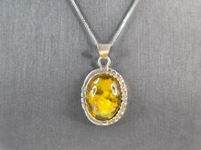 Load image into Gallery viewer, Womens Vintage Estate Sterling Silver Modernist Pendant Necklace 13.1g E7129