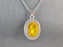 Load image into Gallery viewer, Womens Vintage Estate Sterling Silver Modernist Pendant Necklace 13.1g E7129