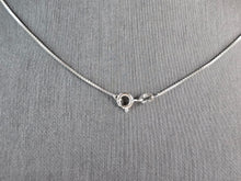 Load image into Gallery viewer, Womens Vintage Estate Sterling Silver Necklace W/ Flower Pendant 9.7g #E7130