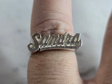 Load image into Gallery viewer, Womens Vintage Estate Sterling Silver " SANDRA" Ring 4.1g E7138