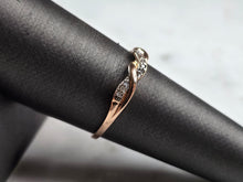 Load image into Gallery viewer, Womens Vintage Estate 10K Rose Gold Diamond Ring 1.6g E7139