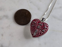 Load image into Gallery viewer, Womens Vintage Estate Sterling Silver Heart Pendant Locket Necklace 8.2g E7149