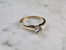 Load image into Gallery viewer, Womens Vintage Estate 14k Gold Diamond Engagement Ring 2.7g E7154
