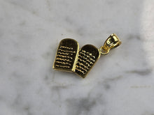 Load image into Gallery viewer, Sterling Silver GT Jewish Catholic Religious Ten Commandments Pendant 2.2g E7159