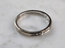 Load image into Gallery viewer, Womens Vintage Estate 14k White Gold Diamond Ring 2.2g E7161