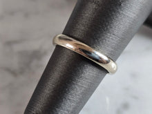 Load image into Gallery viewer, Womens Vintage Estate 14K White Gold FG Wedding Band Ring, 2.8g E7164