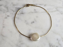 Load image into Gallery viewer, Womens Vintage Sterling Silver Gold Tone Abalone MOP Bracelet 1.8g E7168