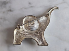 Load image into Gallery viewer, Womens Vintage Estate Sterling Silver Elephant Brooch 12.9g E7171