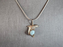 Load image into Gallery viewer, Womens Vintage Estate Sterling Silver Larimar Dolphin Pendant Necklace 6.3g E7181