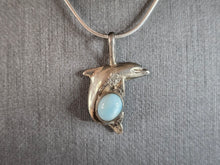 Load image into Gallery viewer, Womens Vintage Estate Sterling Silver Larimar Dolphin Pendant Necklace 6.3g E7181