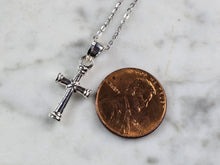 Load image into Gallery viewer, Womens Sterling Silver Religious Cross Necklace 2.8g E7186