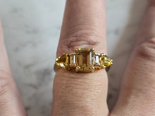 Load image into Gallery viewer, Womens Vintage Estate 14K Gold Beryl Ring 3.8g E7187