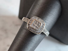 Load image into Gallery viewer, Womens Estate 14K White Gold Diamond Cluster Ring 3.9g E7188