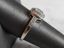 Load image into Gallery viewer, Womens Estate 14K White Gold Diamond Cluster Ring 3.9g E7188