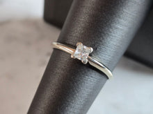 Load image into Gallery viewer, Womens Vintage Estate 14K White Gold Diamond Engagement Ring, 1.6g E7195