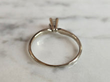 Load image into Gallery viewer, Womens Vintage Estate 14K White Gold Diamond Engagement Ring, 1.6g E7195
