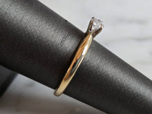 Load image into Gallery viewer, Womens Vintage Estate 14k Gold Diamond Engagement Ring 2.4g #E7198