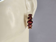 Load image into Gallery viewer, Womens Vintage Estate 14K Yellow Gold Garnet Earrings 3.2g E7204
