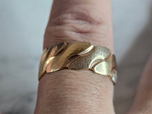 Load image into Gallery viewer, Mens Vintage Estate 14k Yellow Gold Wedding Band Ring 6.7g #E7205
