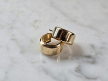 Load image into Gallery viewer, Pr Womens Vintage Estate 14K Yellow Gold Hoop Earrings, 1.5g E7207