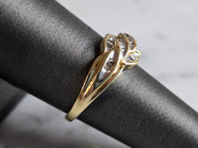 Load image into Gallery viewer, Womens Vintage Estate 10K Gold Diamond Cluster Ring 3.2g #E7209