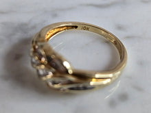 Load image into Gallery viewer, Womens Vintage Estate 10K Gold Diamond Cluster Ring 3.2g #E7209