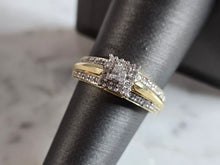 Load image into Gallery viewer, Womens Vintage Estate 10K Gold Diamond Cluster Ring 4.1g #E7211